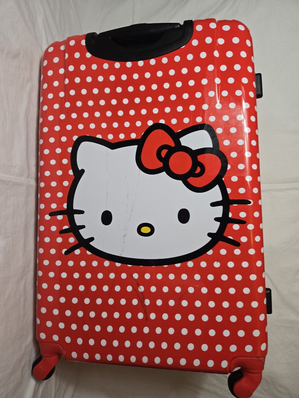 Hello Kitty Suitcase - Picture 2 of 8